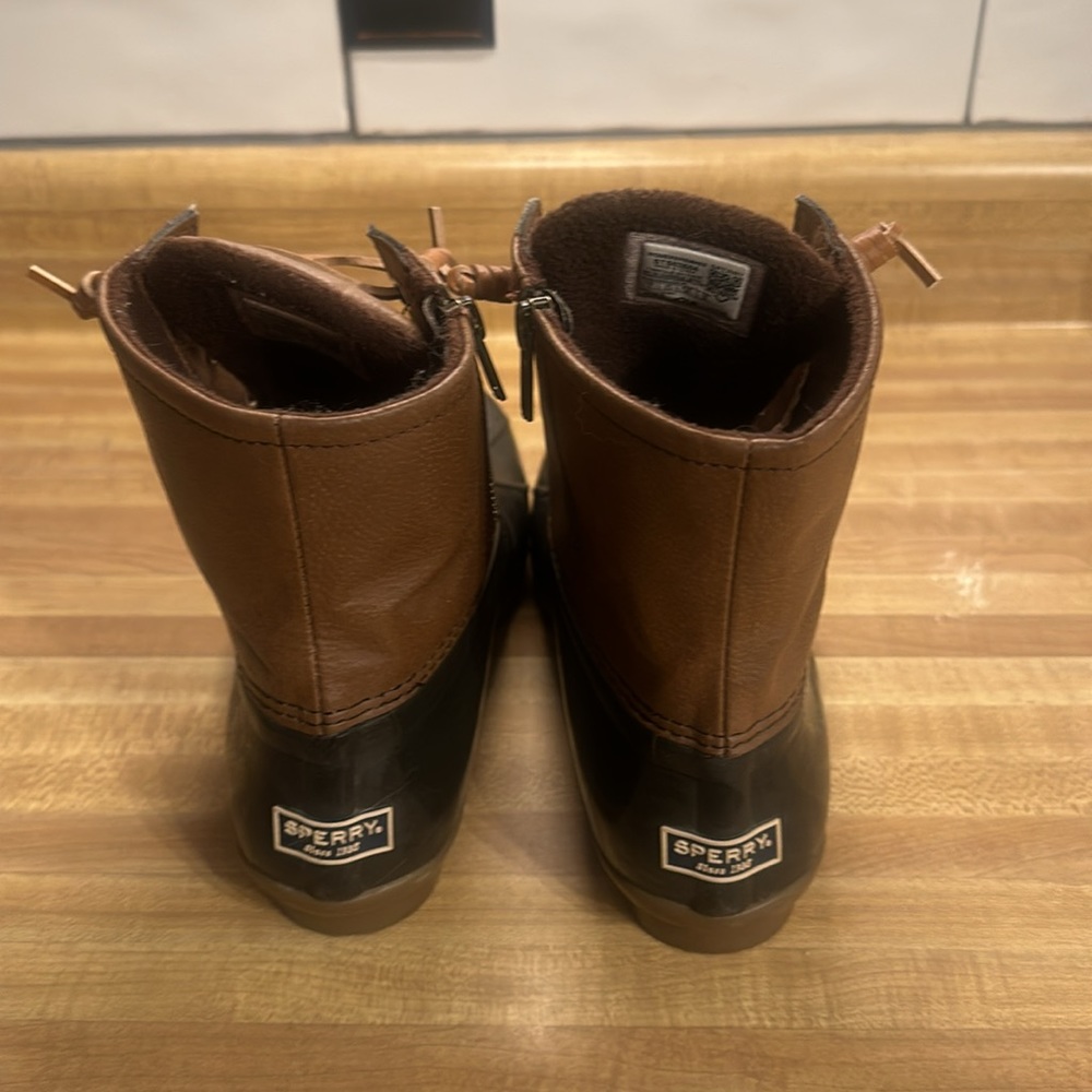 sperrys - Picture 2 of 2
